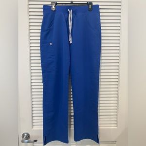Figs Kade Cargo Scrub Pants in Winning Blue - size medium